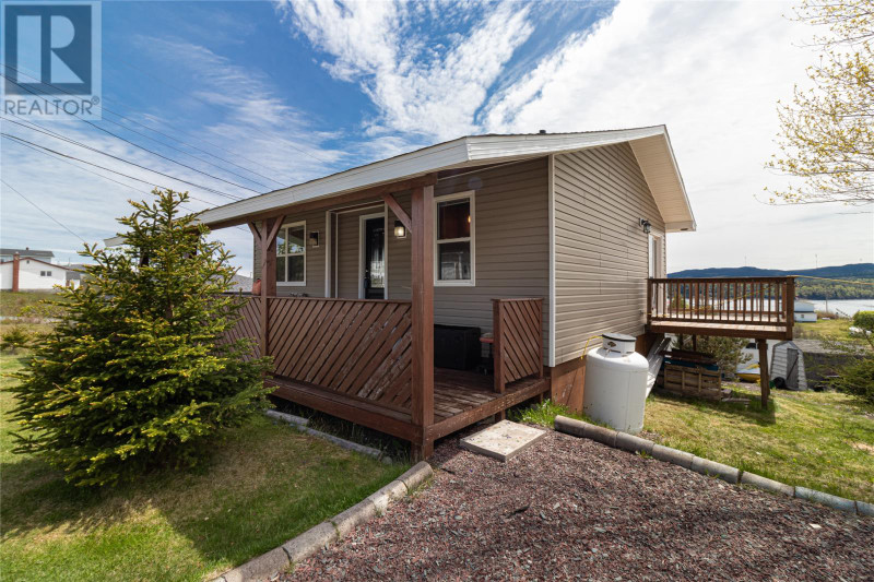 8 Goulding Avenue Sunnyside, Newfoundland & Labrador Houses for Sale