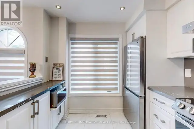 18 - 1635 PICKERING PARKWAY Pickering (Village East), Ontario in Long Term Rentals in Oshawa / Durham Region - Image 13