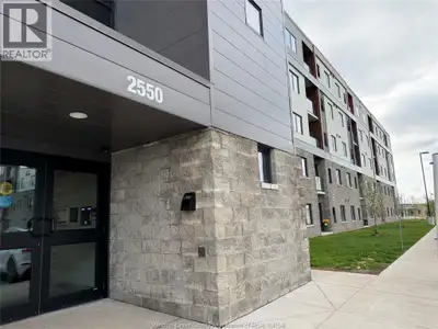 Welcome to this stunning, 2-bed/2-bath condo at The Crossings at Heritage in LaSalle. This modern un...