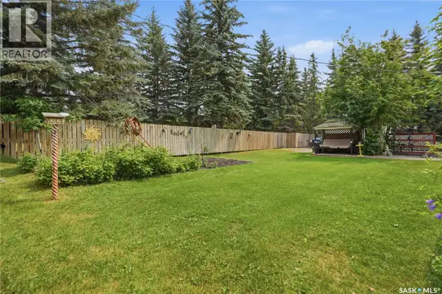 4 Pine STREET Katepwa Beach, Saskatchewan in Houses for Sale in Regina - Image 29