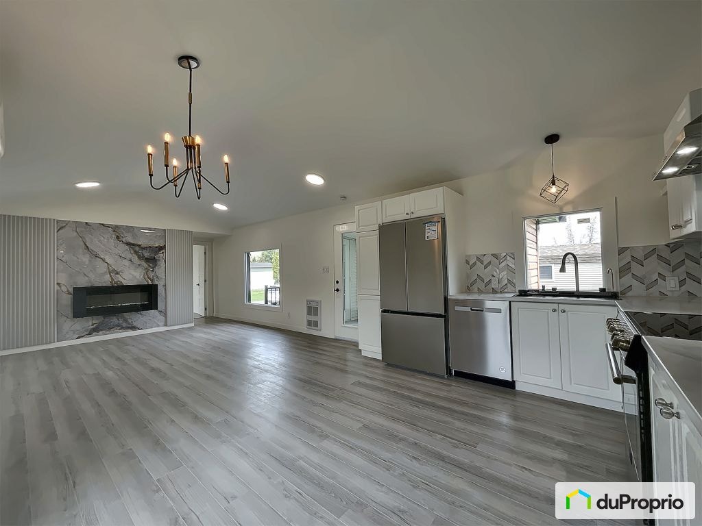 $299,900 - Mobile home for sale in Lac-Brome (Knowlton) — photo 3