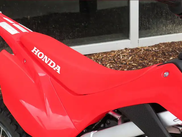2026 Honda CRF125F Big Wheel in Dirt Bikes & Motocross in Cambridge - Image 9