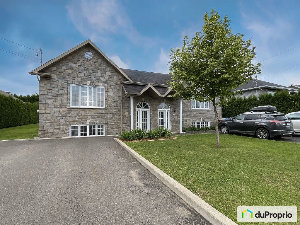 $378,000 - Semi-detached for sale in St-Apollinaire — photo 1