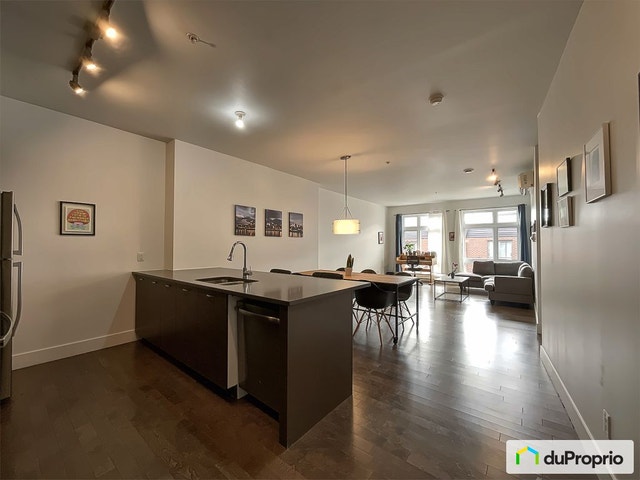 $374,900 - Condominium in Ville-Marie (downtown, old Mtl) — photo 2