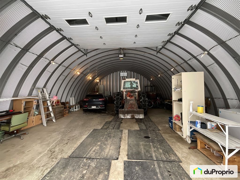 $800,000 - Acreage / Hobby Farm / Ranch for sale in Ste-Claire — photo 3