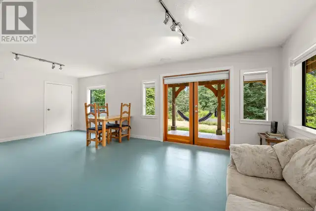 9900 Greenhill Rd Denman Island, British Columbia in Houses for Sale in Comox / Courtenay / Cumberland - Image 37
