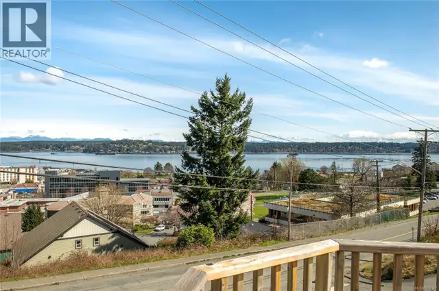 872 Birch St Campbell River, British Columbia in Houses for Sale in Campbell River - Image 6