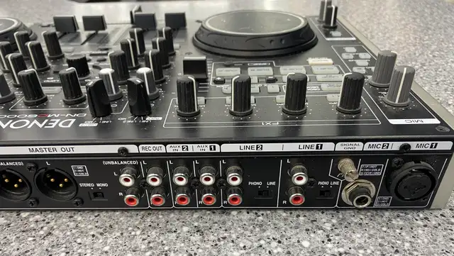 Denon DN-MC6000 DJ Controller in Performance & DJ Equipment in City of Toronto - Image 7
