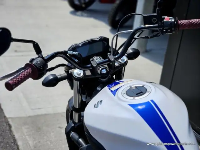 2017 Suzuki SV 650 ABS in Sport Bikes in Oshawa / Durham Region - Image 17