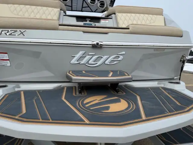 2026 Tige 24RZX in Powerboats & Motorboats in Saskatoon - Image 11