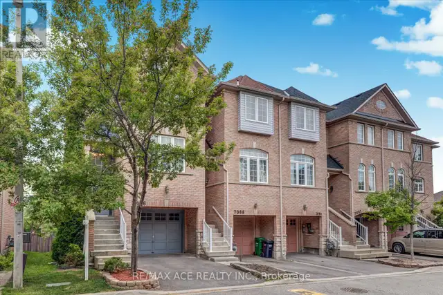 7086 FAIRMEADOW CRESCENT Mississauga (Lisgar), Ontario63006662822401122