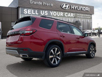 Experience the versatility and comfort of this 2023 Honda Pilot Touring SUV. Boasting a powerful eng... (image 5)