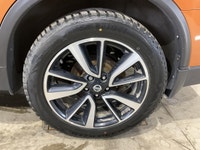 Le Nissan Rogue 2017 version SL AWD CUIR TOIT PANO MAGS CRUISE A/C CRUISE proposé par AutoStudio 72... (image 8)