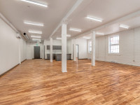 Espaces bureaux rénovés à louer-Loft offices for rent MILE-EX