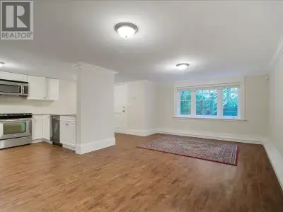 4659 WOODGREEN DRIVE West Vancouver, British Columbia
