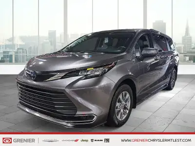 2023 TOYOTA SIENNA XLE HYBRIDE* FWD* TOIT OUVRANT* LONGERONS DE TOIT* ENTREE ET DEMARRAGE SANS CLE*...