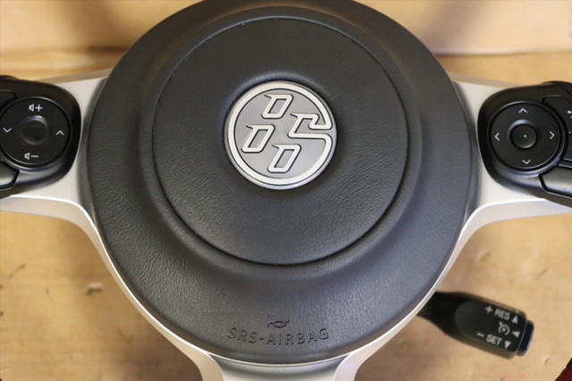 2019 Toyota GT86 TRD Edition Steering Wheel W/ SRS  Airbag dans Autres pièces et accessoires  à Ville de Montréal - Image 2