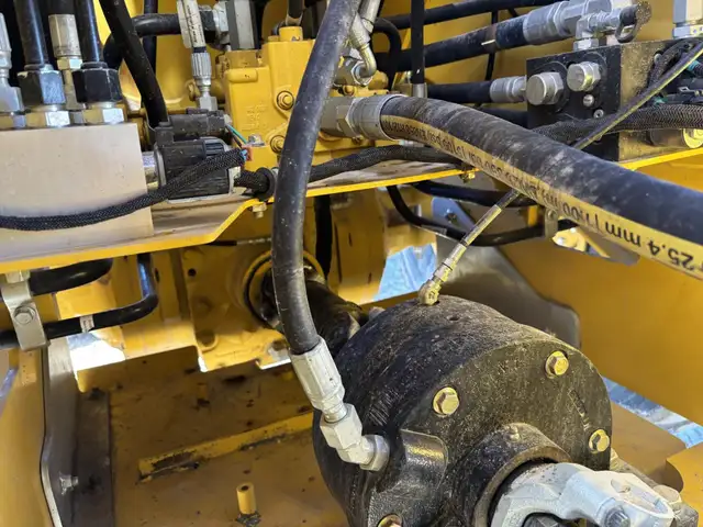 2019 DEERE 544L in Heavy Equipment in Lethbridge - Image 23