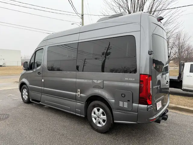 2023 Roadtrek SS Agile in RVs & Motorhomes in Windsor Region - Image 7