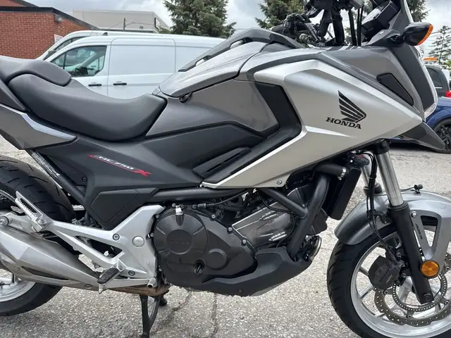 2016 Honda NC750X ~ HONDA NC750X ~ COOL BIKE ~ DUAL PURPOSE ~ in Street, Cruisers & Choppers in City of Toronto - Image 11