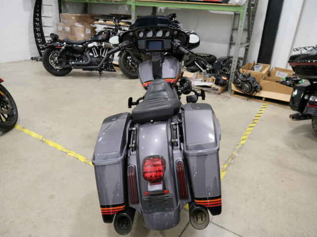 2020 Harley-Davidson CVO Street Glide in Street, Cruisers & Choppers in Markham / York Region - Image 7