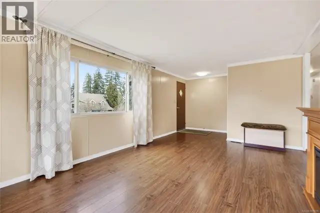 2619 Ulverston Ave Cumberland, British Columbia in Houses for Sale in Comox / Courtenay / Cumberland - Image 7