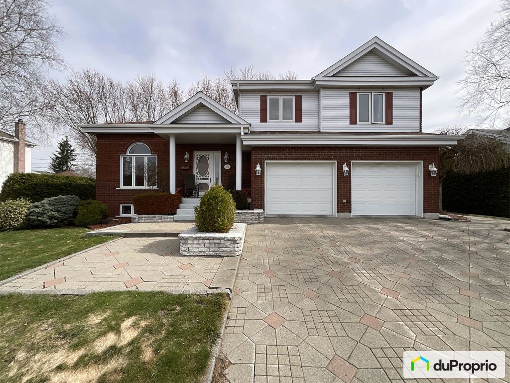$625,000 - 2 Storey for sale in St-Germain-De-Grantham — photo 1