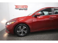 Nissan Sentra SV 2020 avec moteur 2.0L developpant 149 HP et transmission automatique CVT traction.... (image 4)