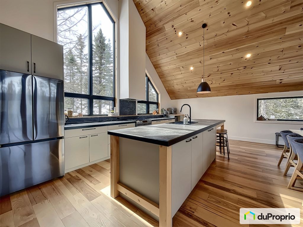 $947,000 - Cottage for sale in St-Côme — photo 3