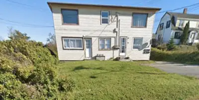 https://www.pomm.ca/properties/79-redhead-rd-3 This freshly renovated 1 bedroom, the upper-floor uni...
