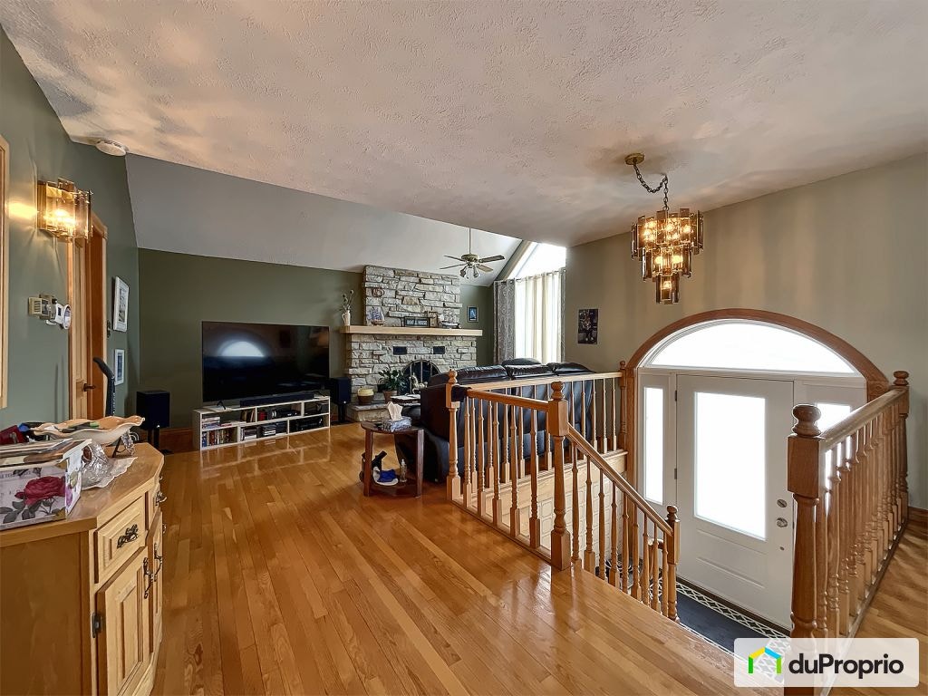 $375,000 - Bungalow for sale in Lac-Megantic — photo 3