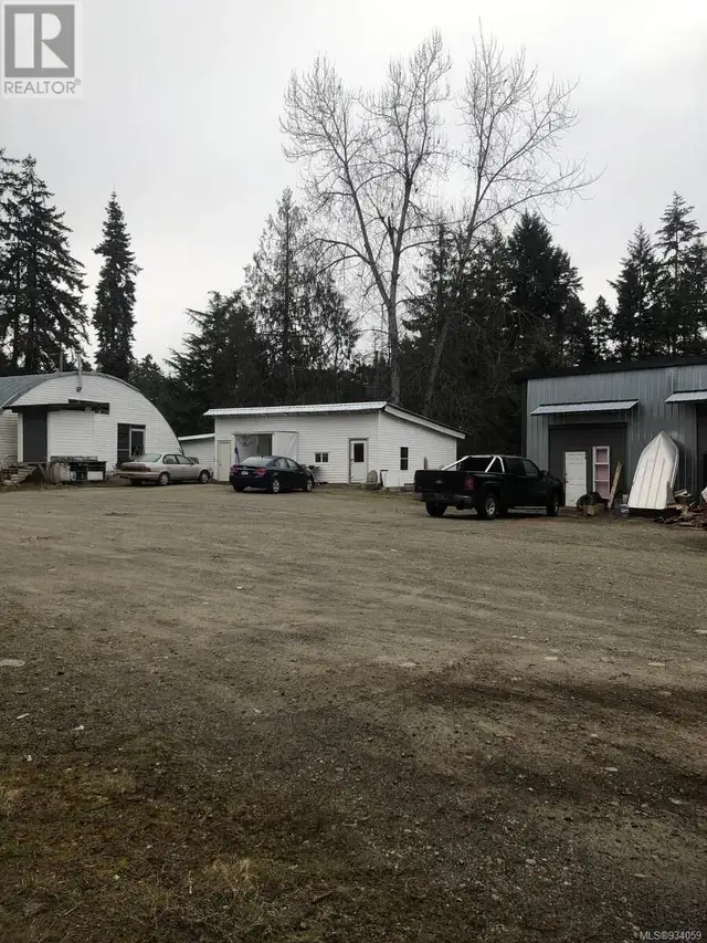 1586 McKibbon Rd N Errington, British Columbia in Houses for Sale in Parksville / Qualicum Beach - Image 39