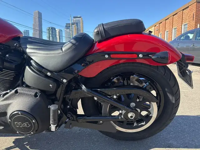 2022 Harley-Davidson Street Bob ~ STREET BOB ~ 114CI ~ CANADIAN  in Street, Cruisers & Choppers in City of Toronto - Image 17