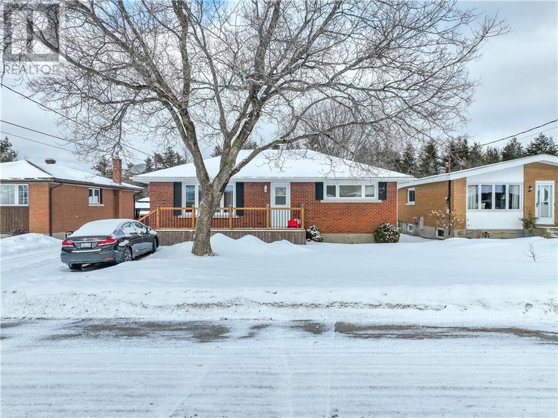 44 Hanna Avenue Capreol, Ontario Houses for Sale Sudbury Kijiji