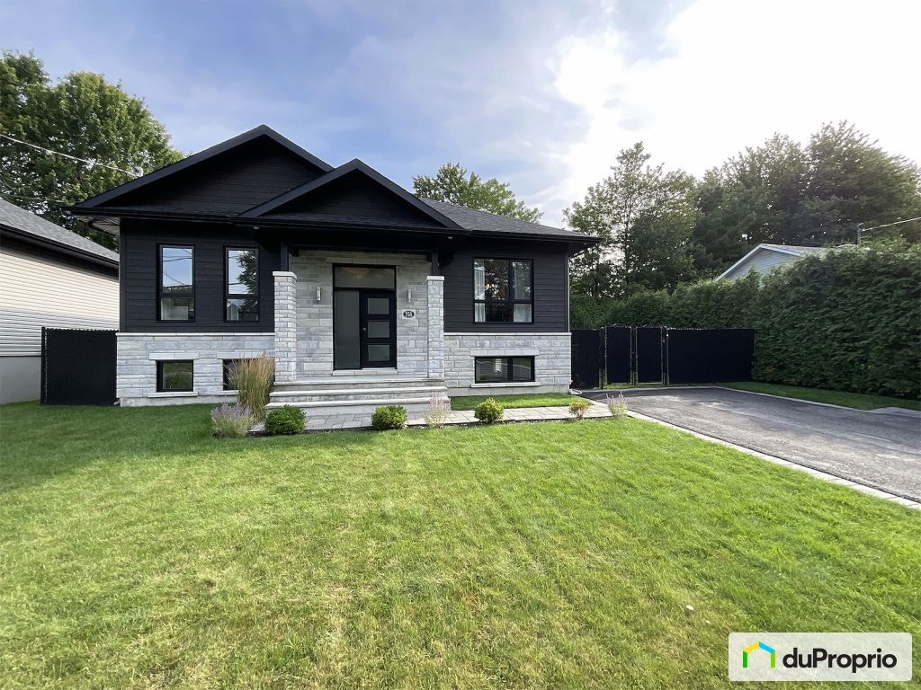 $669,900 - Bungalow for sale in St-Amable — photo 1