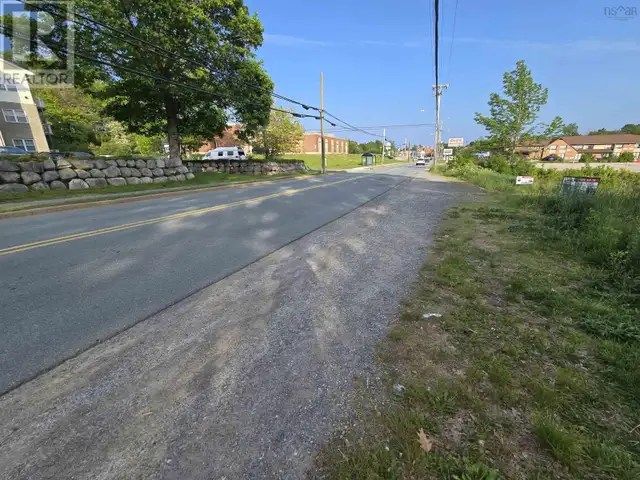 79 North Street Bridgewater, Nova Scotia in Land for Sale in Bridgewater - Image 3