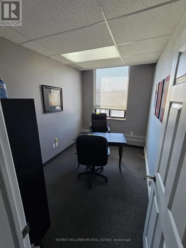 305 - 101 DUNDAS ST STREET W Whitby (Downtown Whitby), Ontario in Commercial & Office Space for Rent in Oshawa / Durham Region - Image 7