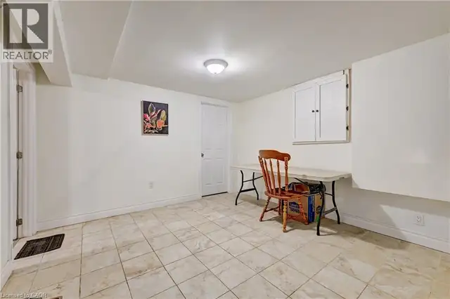 53 HELENE Crescent Waterloo, Ontario in Houses for Sale in Kitchener / Waterloo - Image 23
