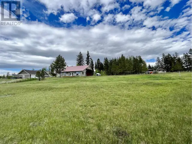 5574 LAKESIDE COURT 100 Mile House, British Columbia in Houses for Sale in 100 Mile House - Image 30