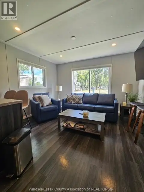 981 COUNTY RD 2 Unit# 439 Lakeshore, Ontario in Houses for Sale in Leamington - Image 4