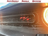 276-Watt Amplifier, Air Conditioning, Blind-Spot/Rear Cross-Path Detection, Driver Convenience Group... (image 8)