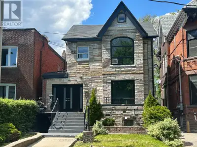204 - 70 MELBOURNE AVENUE Toronto (South Parkdale), Ontario