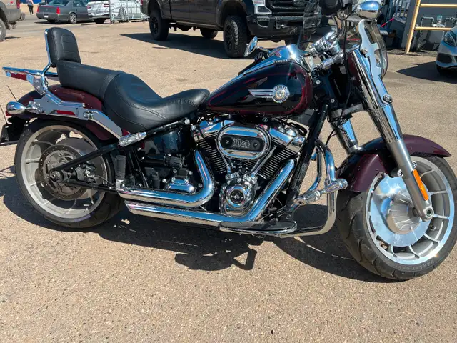 $199 b/w 2022 Harley Davidson Softtail FLFBS in Street, Cruisers & Choppers in Edmonton - Image 2