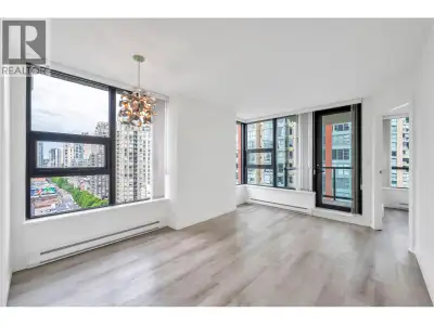 Stunning 2-bedroom, 2-bathroom home in Yaletown Park 1 featuring breathtaking, unobstructed southwes...