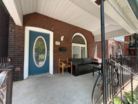 Bright & Spacious 2-Bedroom Upper Unit in Bloordale Village Move-In Incentive! Limited-Time Offer: G... (image 3)
