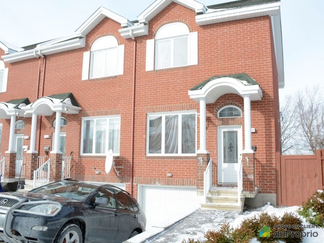 $810,000 - Townhouse for sale in North Montreal — photo 1