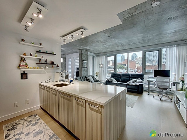 $779,000 - Condominium in Ville-Marie (downtown, old Mtl) — photo 1