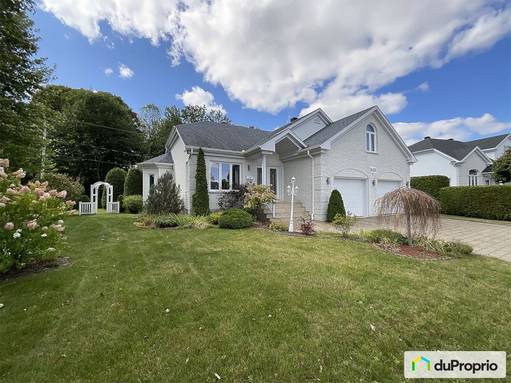 $500,000 - Bungalow for sale in Shawinigan (Shawinigan-Sud) — photo 1