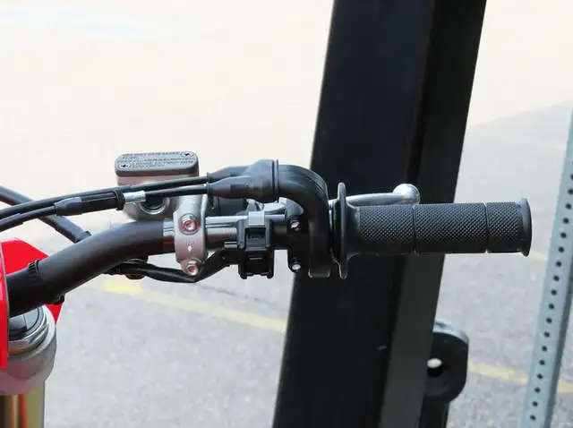 2026 Honda CRF450R in Dirt Bikes & Motocross in Cambridge - Image 15