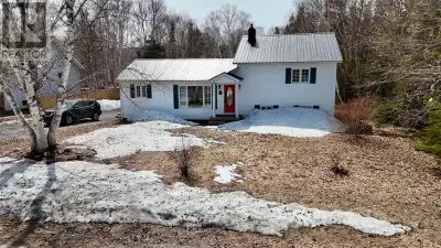 Welcome to 6 Eight Ave! This charming three-bedroom home is situated on an expansive 100 x 295 lot i...
